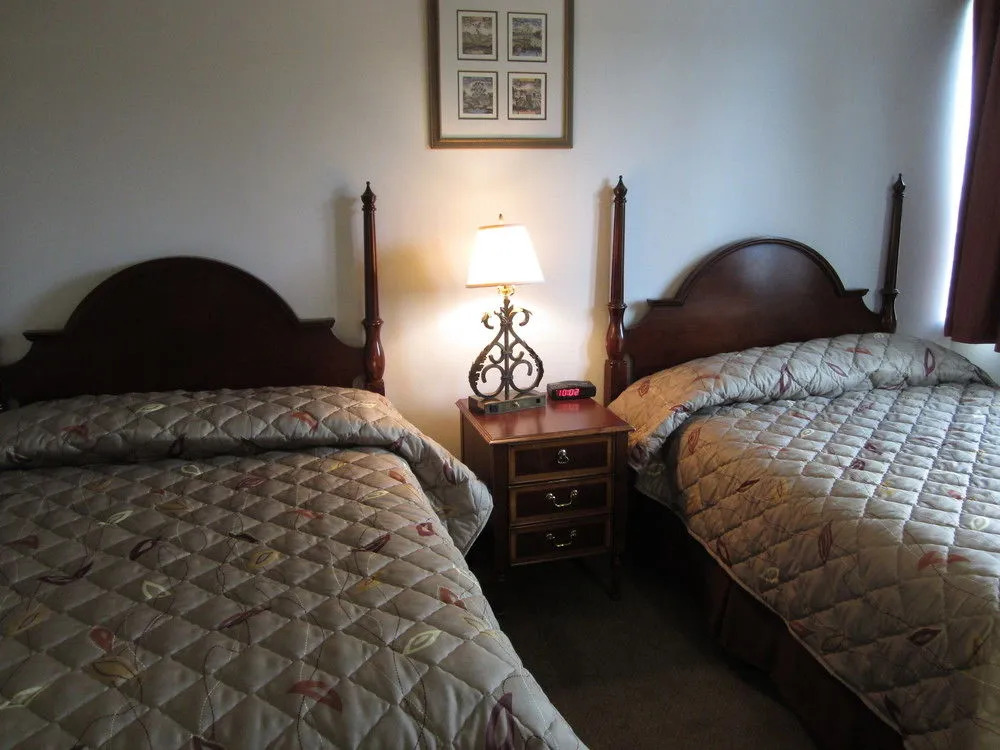 Snow Lake Lodge