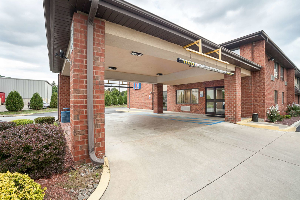Motel 6-Binghamton, NY