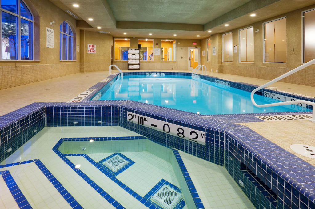 Holiday Inn Express Hotel & Suites Clarington - Bowmanville by IHG