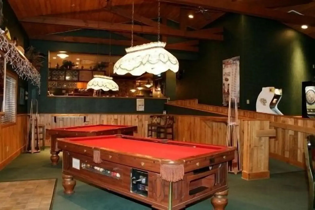 Flat Creek Lodge