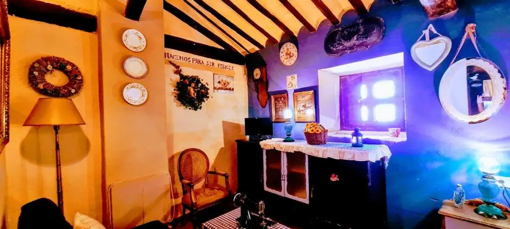 Room in Lodge - Romantic Christmas in a beautiful rural house ideal for a romantic getaway