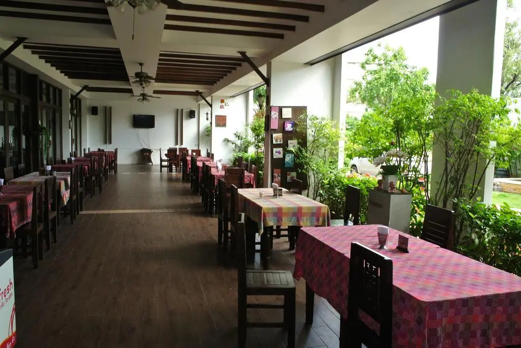 Nana Buri Hotel