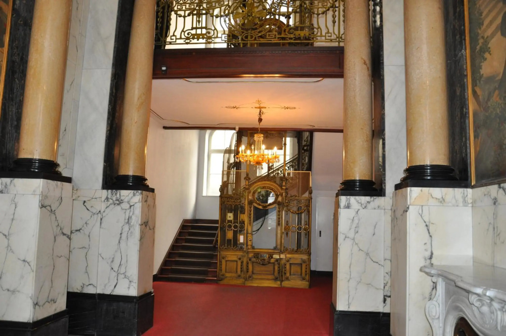 Hotel Pension Savoy