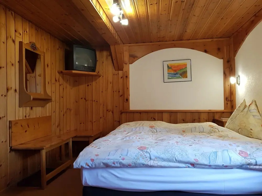 Alpine Budget Rooms by Täscherhof