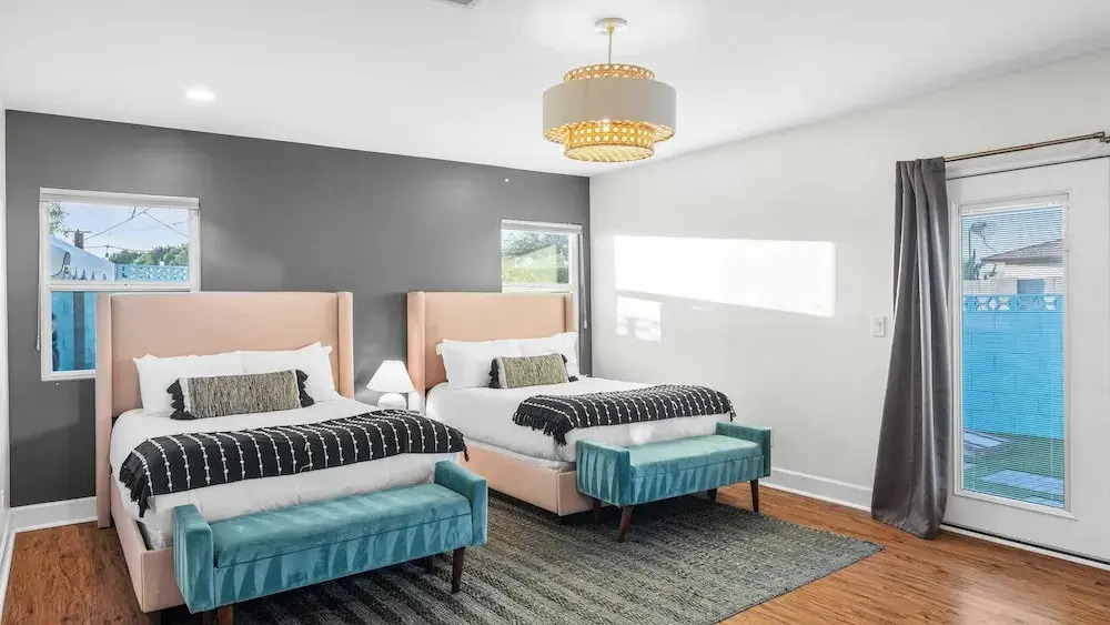 Scottsdale Retreat w/ Private Pool, Outdoor Dining & Close to Old Town Fun Casa Cambridge by Avantstay