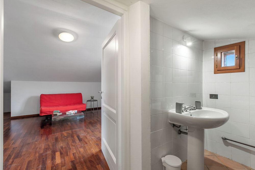 Villa Adriana Capalbio with A/C, BBQ and Parking - Happy Rentals
