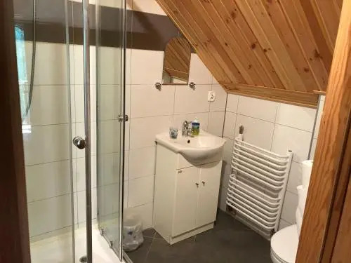 Pokoje pod Dębami