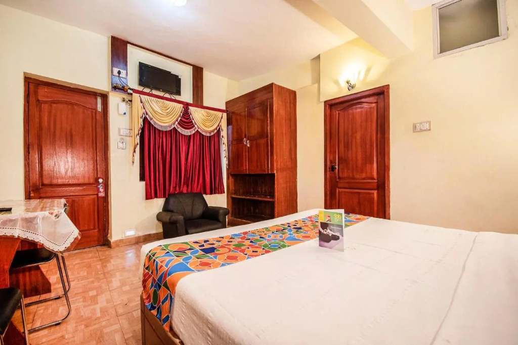 FabHotel Roshan Residency - Nr Kurinji Andavar Temple