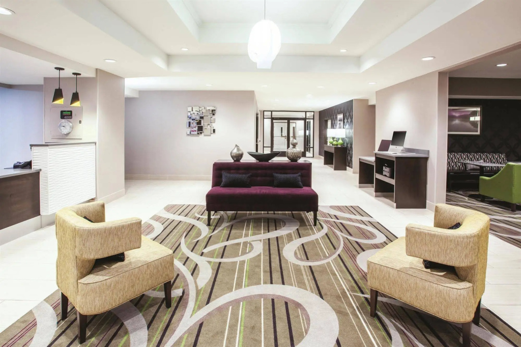 Отель Fairfield Inn & Suites by Marriott Cedar Rapids North