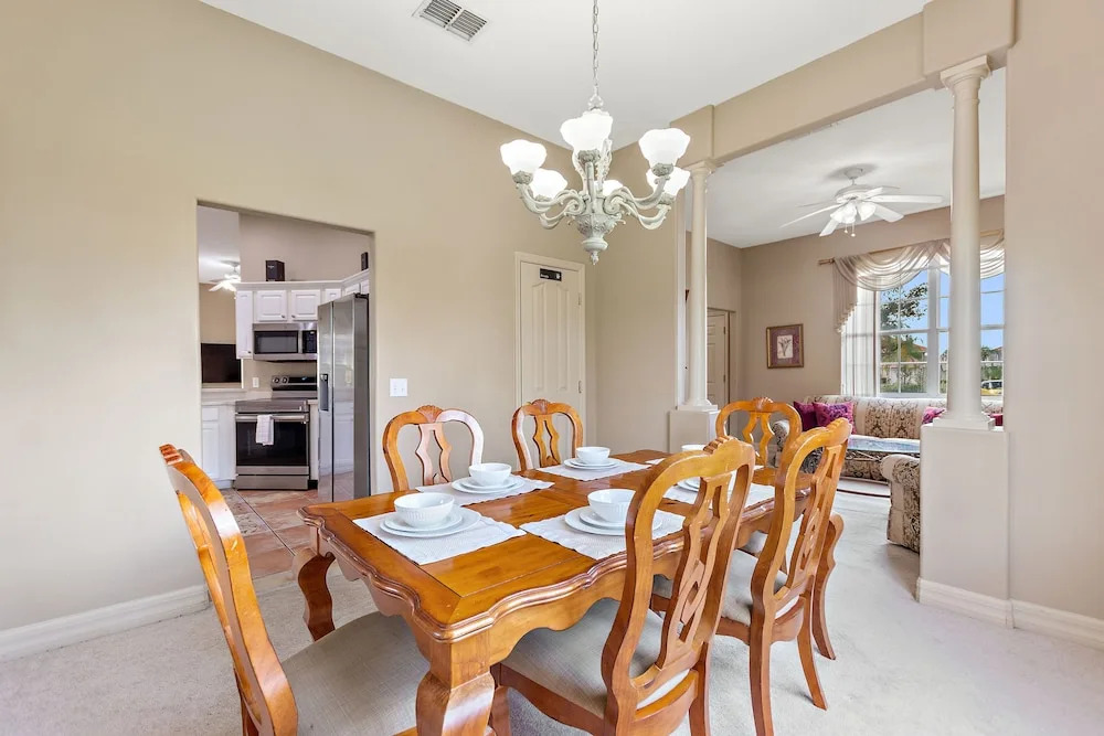 6 Bedroom Premium Home With Pool, Spa and Games Room #800