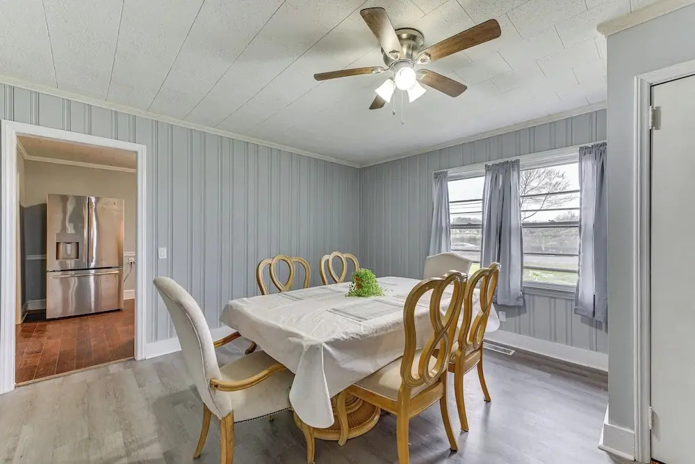 Cozy Charlotte Home w/ Fire Pit ~ 6 Mi to Uptown!