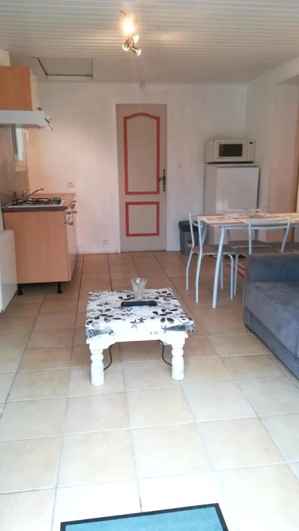 Apartment With one Bedroom in Vidauban, With Wonderful Mountain View, Private Pool, Enclosed Garden - 34 km From the Beach
