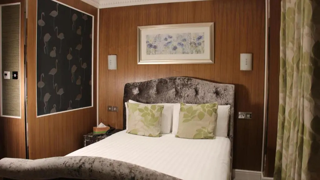 Cheshire Hotel Central London
