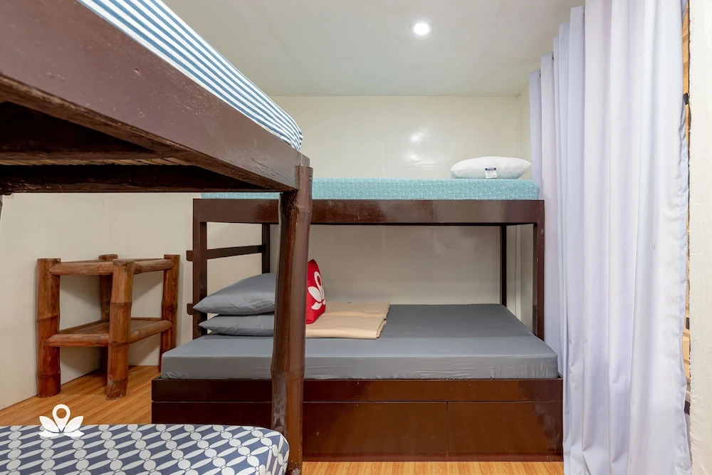 Zen Rooms Basic Junsims Siargao