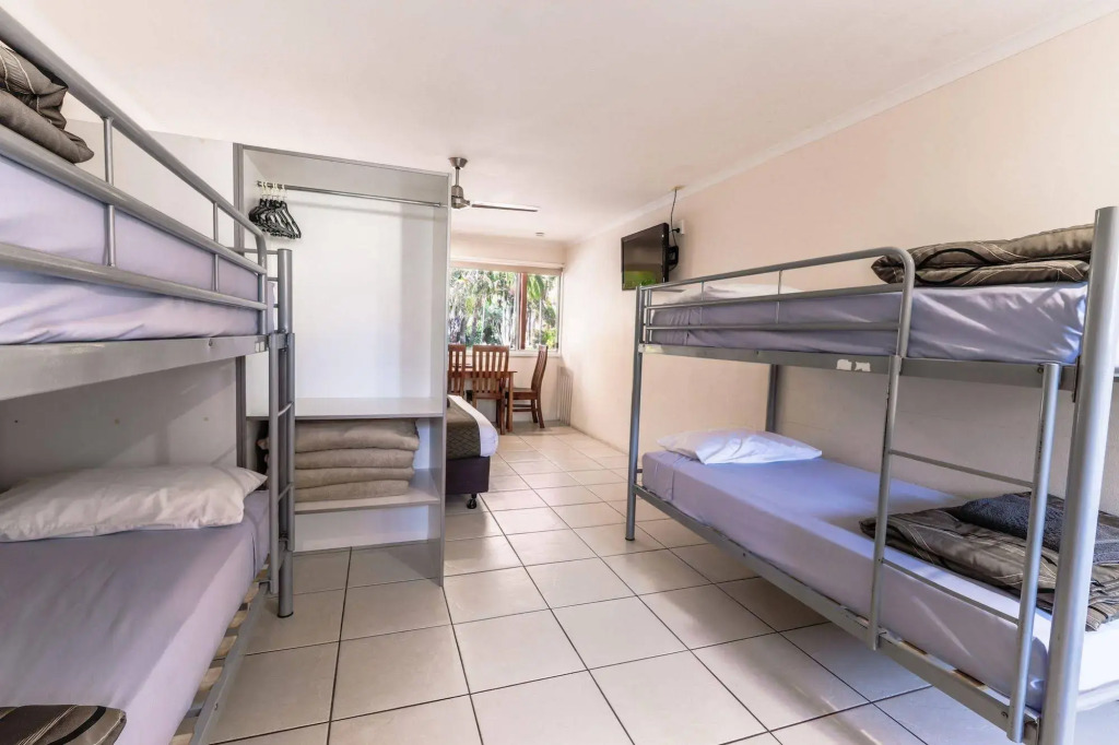 Tin Can Bay Motel