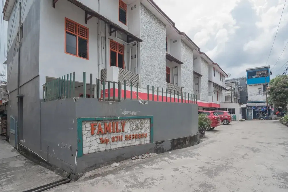 RedDoorz Near Trans Studio Mini Palembang