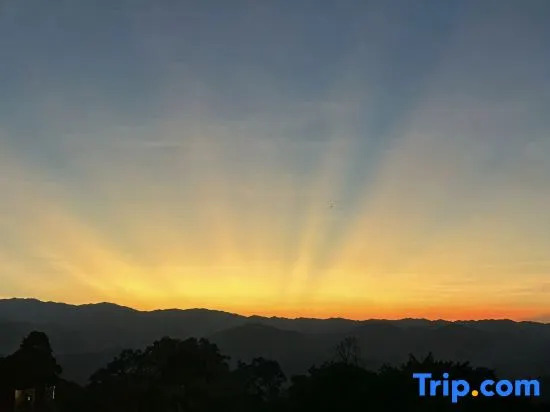 Luoyun Diary ● CloudTea Yunchai Villa Sunset View Homestay (Lancang)