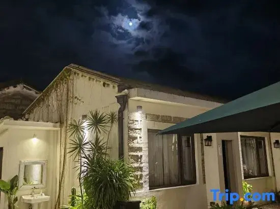There are three Moroccan Boutique Holiday Homestays in Beicheng