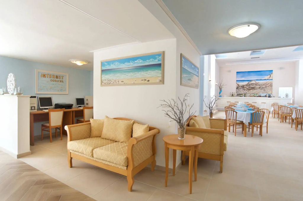 Hotel Summery