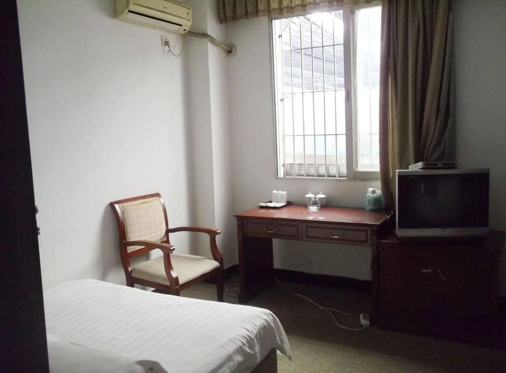 Guangzhou Yuantai Hotel