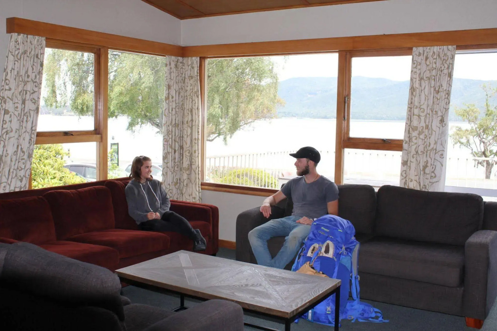 Te Anau Lakefront Backpackers
