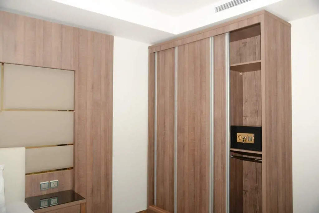 Mora hotel