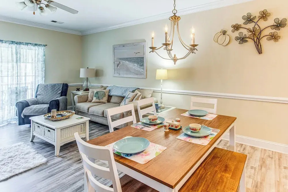 Relaxing Condo w/ Pool Near Beach & Casino