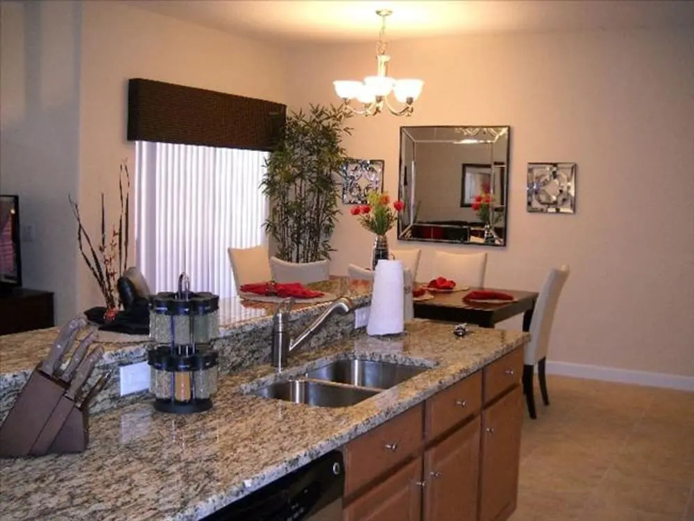 Paradise Palms 8959