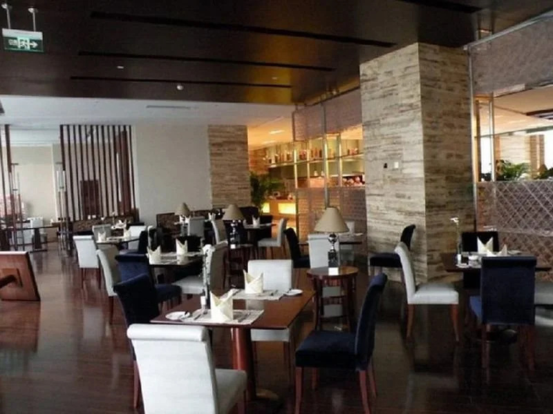 Vanwarm Hotel