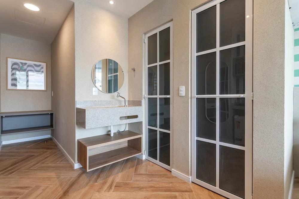 Sea View and Balcony With Bathtub Q11