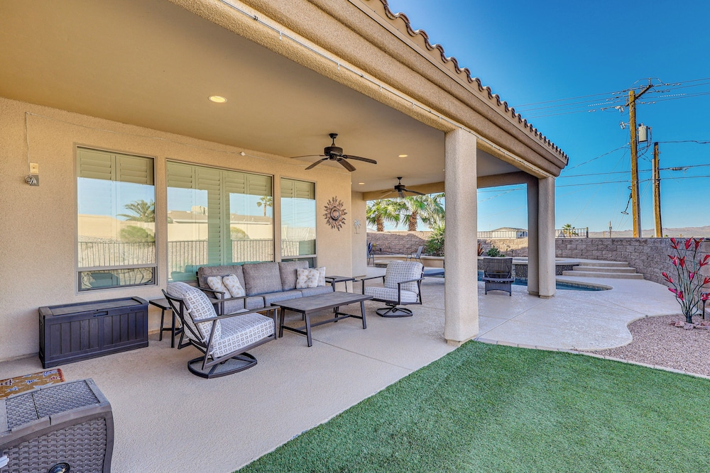 2 Mi to Lake Havasu State Park: Home w/ Hot Tub