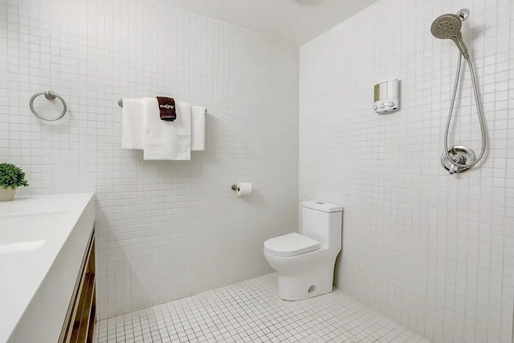 FRONTDESK Mikros on Ashbury Micro Apts Cleveland