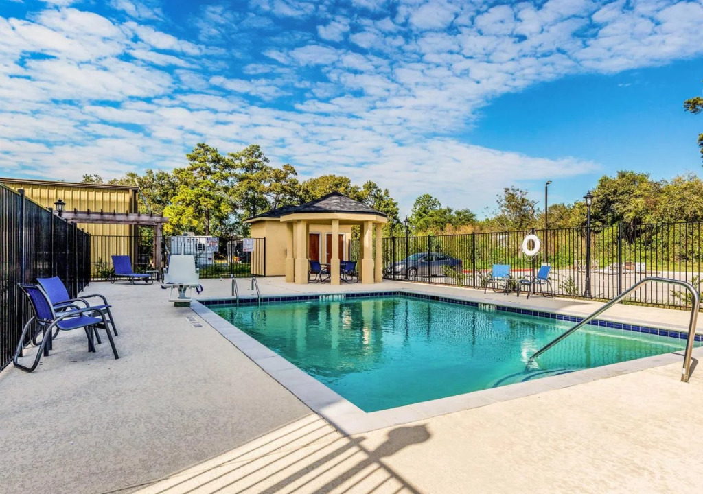 Comfort Suites Channelview - Houston East