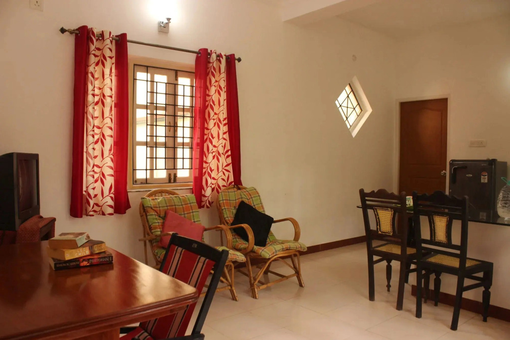 OYO 9277 Studios Near Candolim Beach