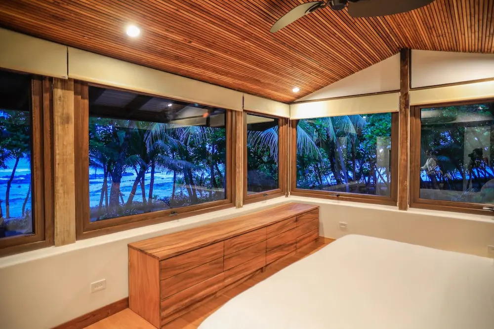 Nekaui Beachfront Villa 1 - Experience Nature