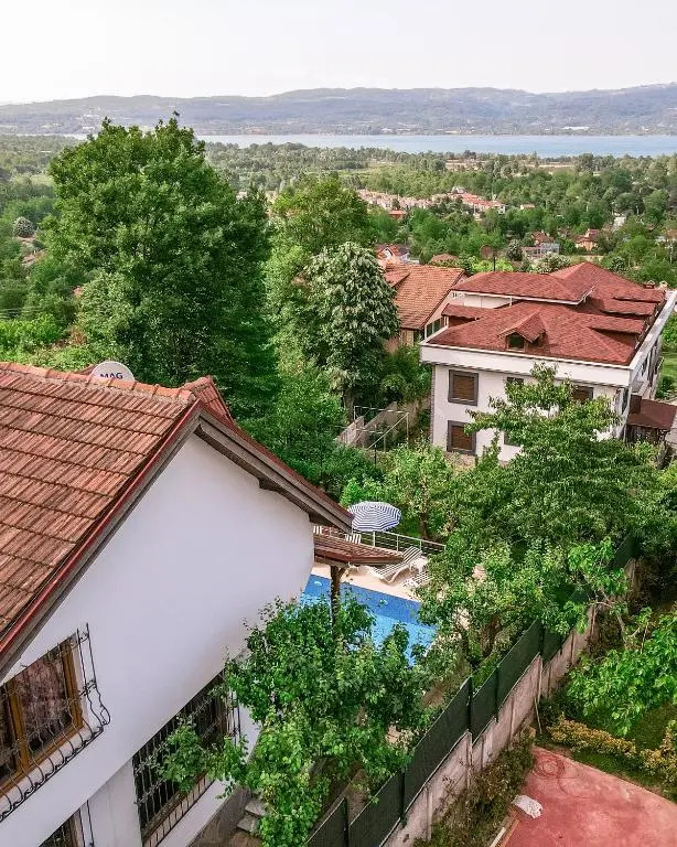 Havuzlu Mustakil Lüx Villa Doğa SAPANCA 150 MT2
