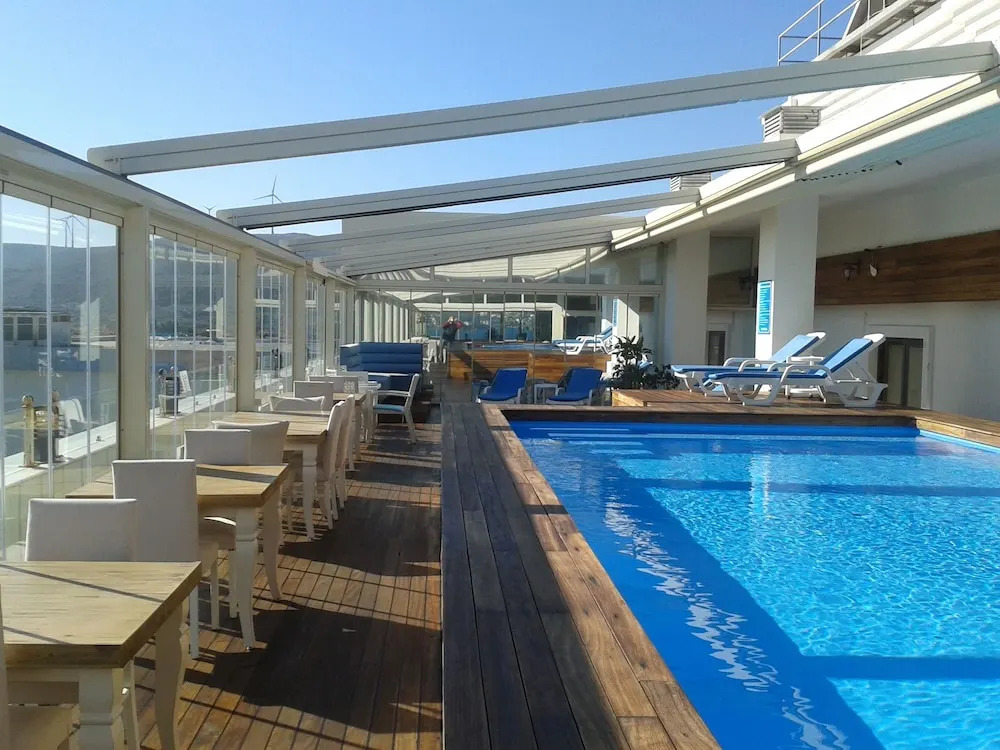 Azure Vista Residence and Suite Hotel