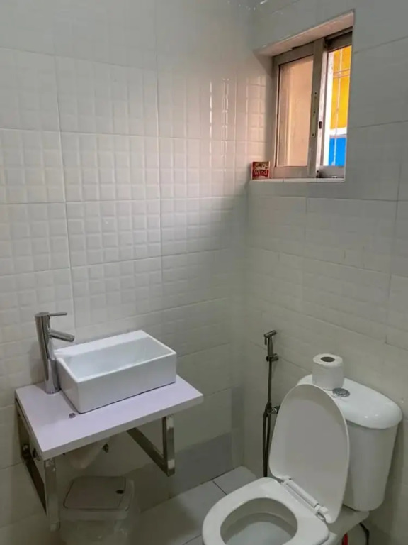 A Newly Furnished 2 Bedroom Apartment
