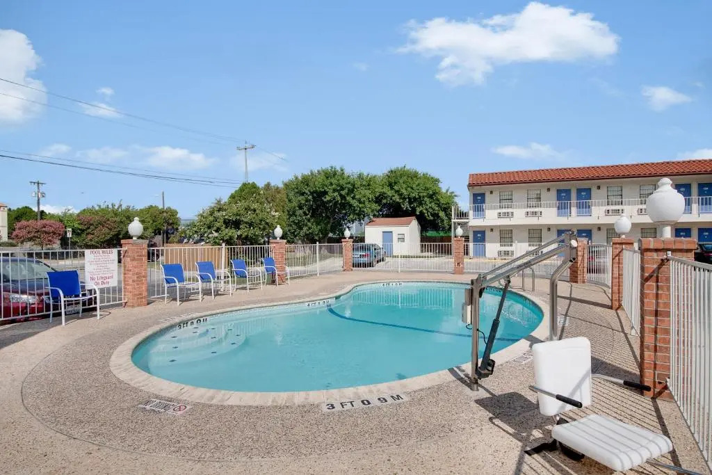 Americas Best Value Inn San Antonio Windcrest