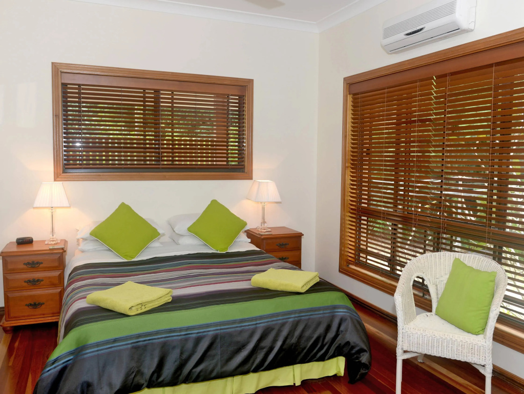 Hibiscus Lodge Bed & Breakfast