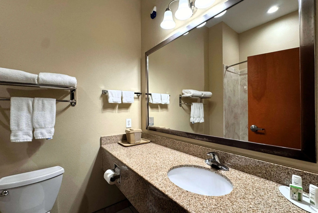 Ramada by Wyndham College Station