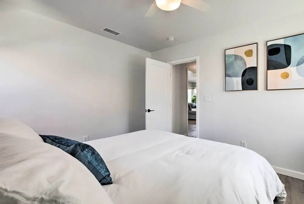 Charming San Diego Apartment - Walk to Bay!