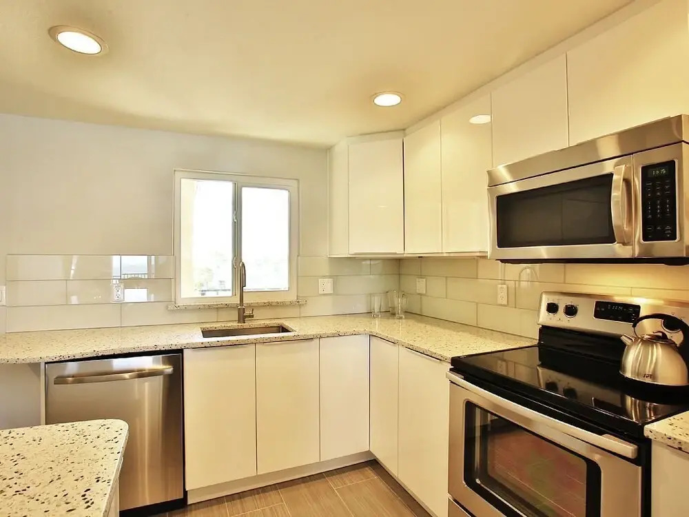 4495 S. Atlantic Ave #306s 2/2 Ocean Front