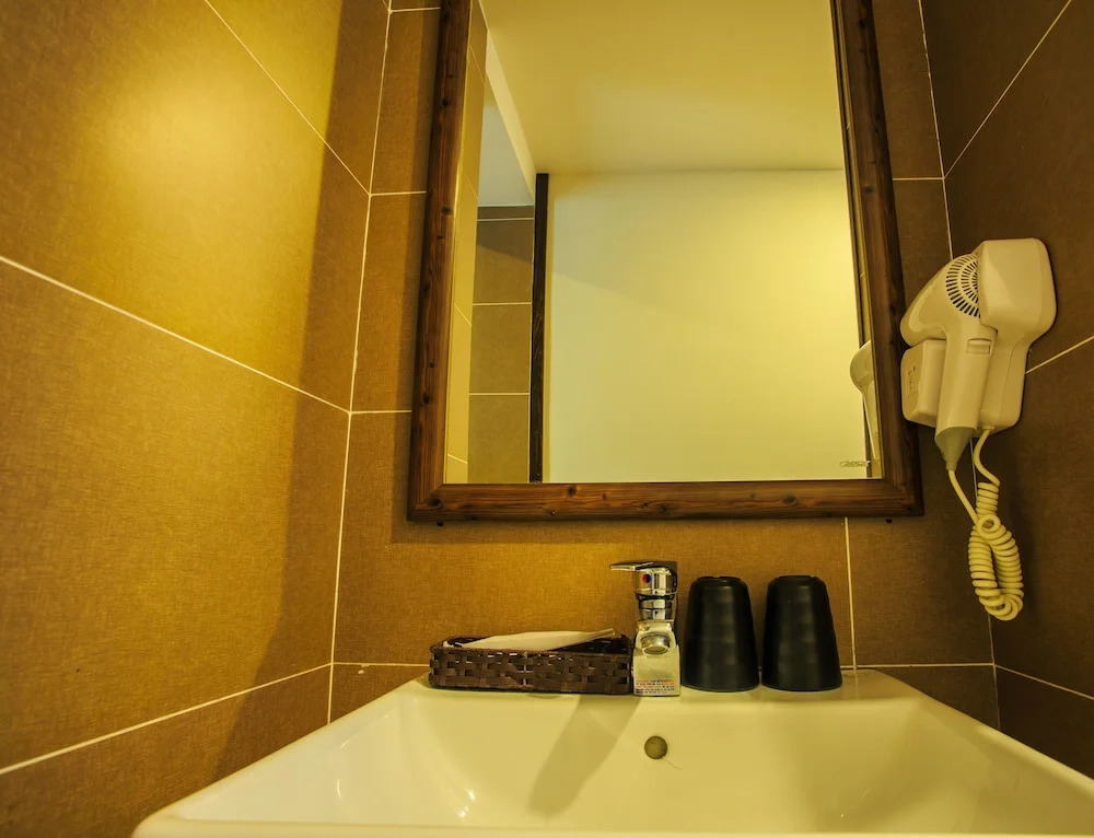Delfino Hotel & Spa Danang