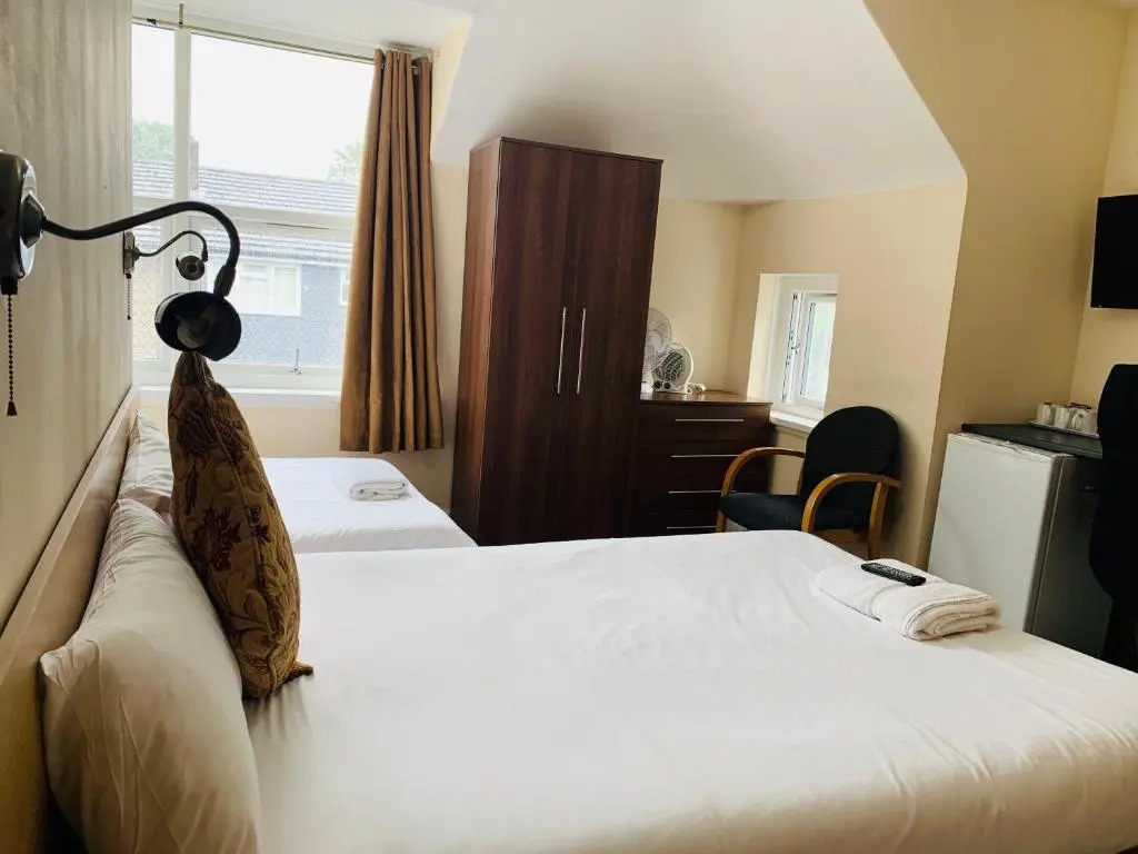 Albert Guest House