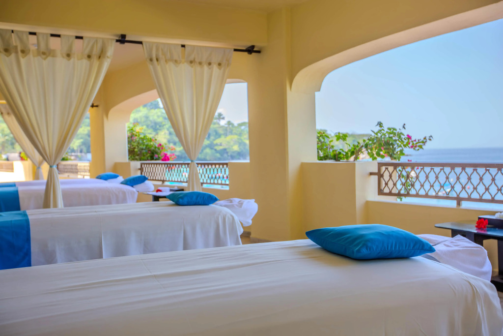Barceló Puerto Vallarta - All Inclusive