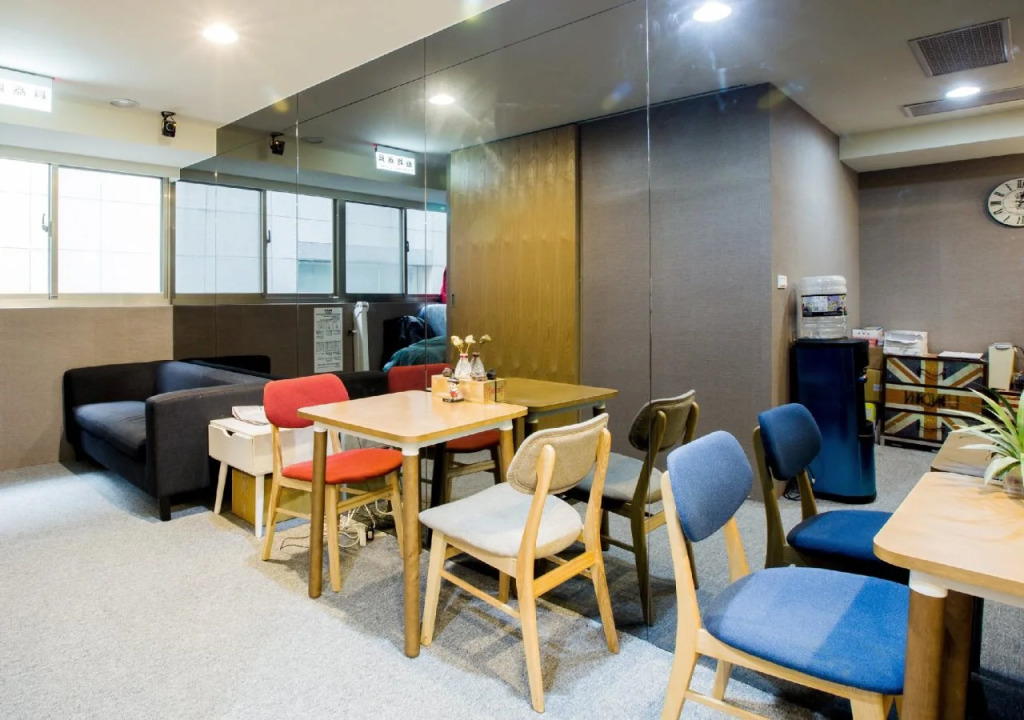U Hotel (XIMEN)