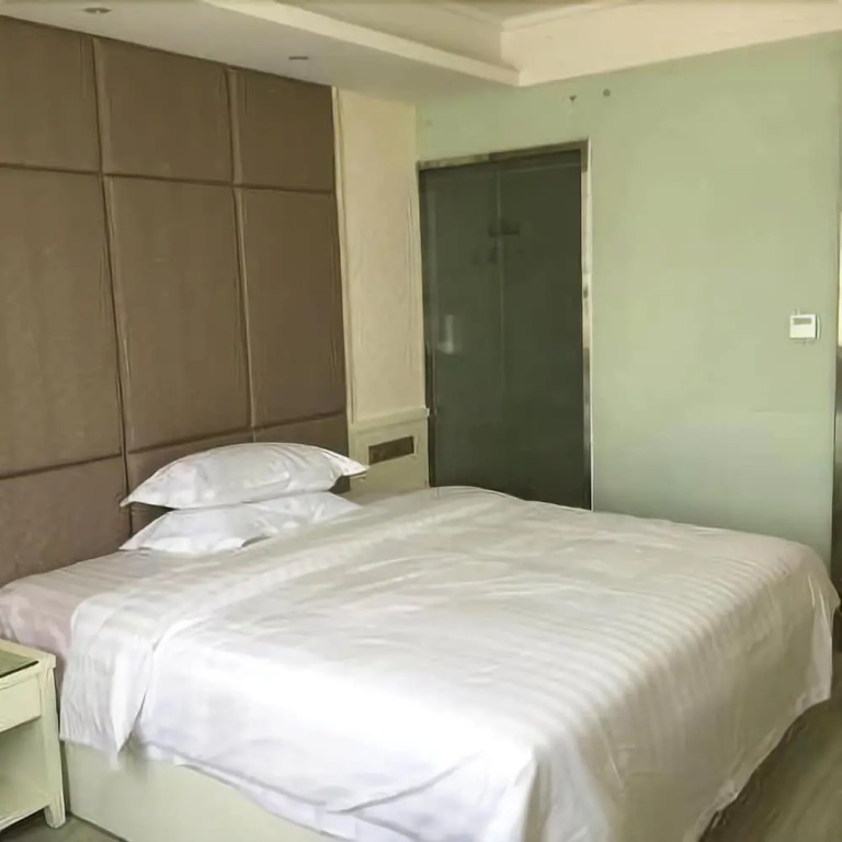 Renmin Hotel