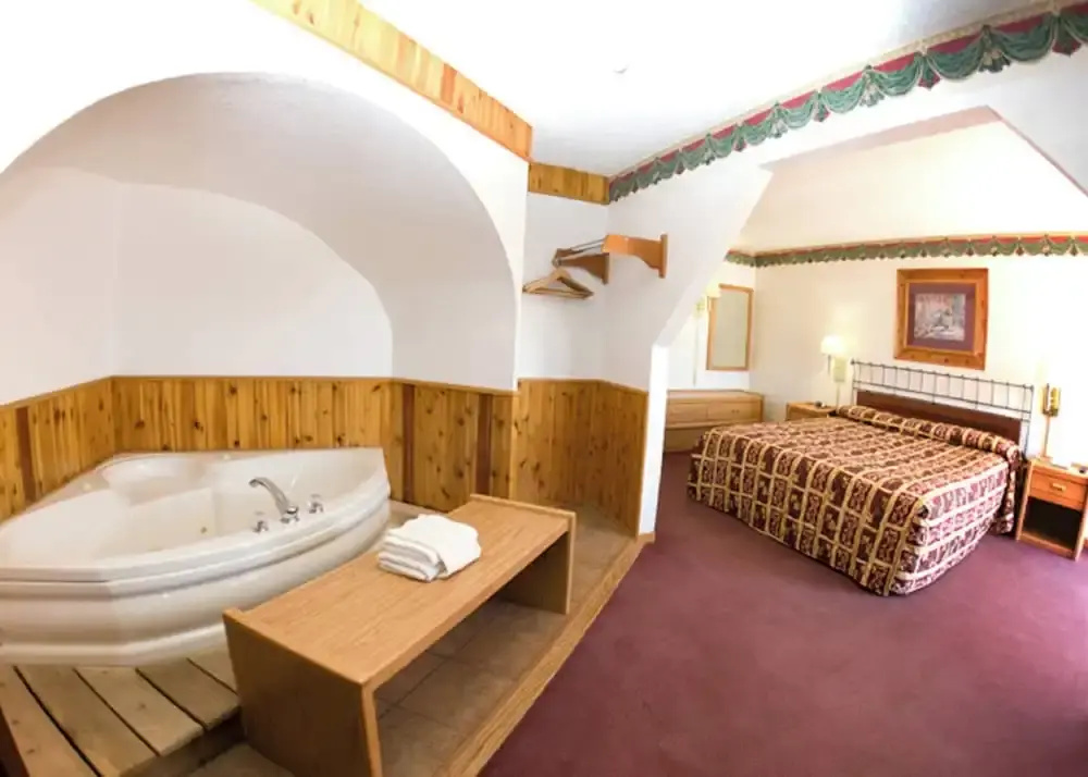 North Country Inn & Suites