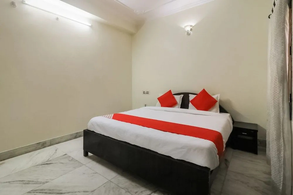 Oyo 28326 Hotel Siddhi Vinayak